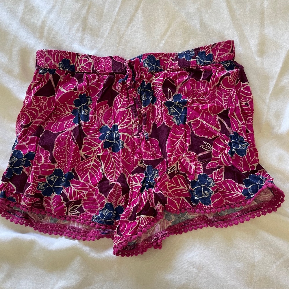 womens shorts
